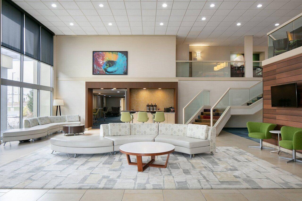 Chester Inn & Suites Sharonville Exteriör bild