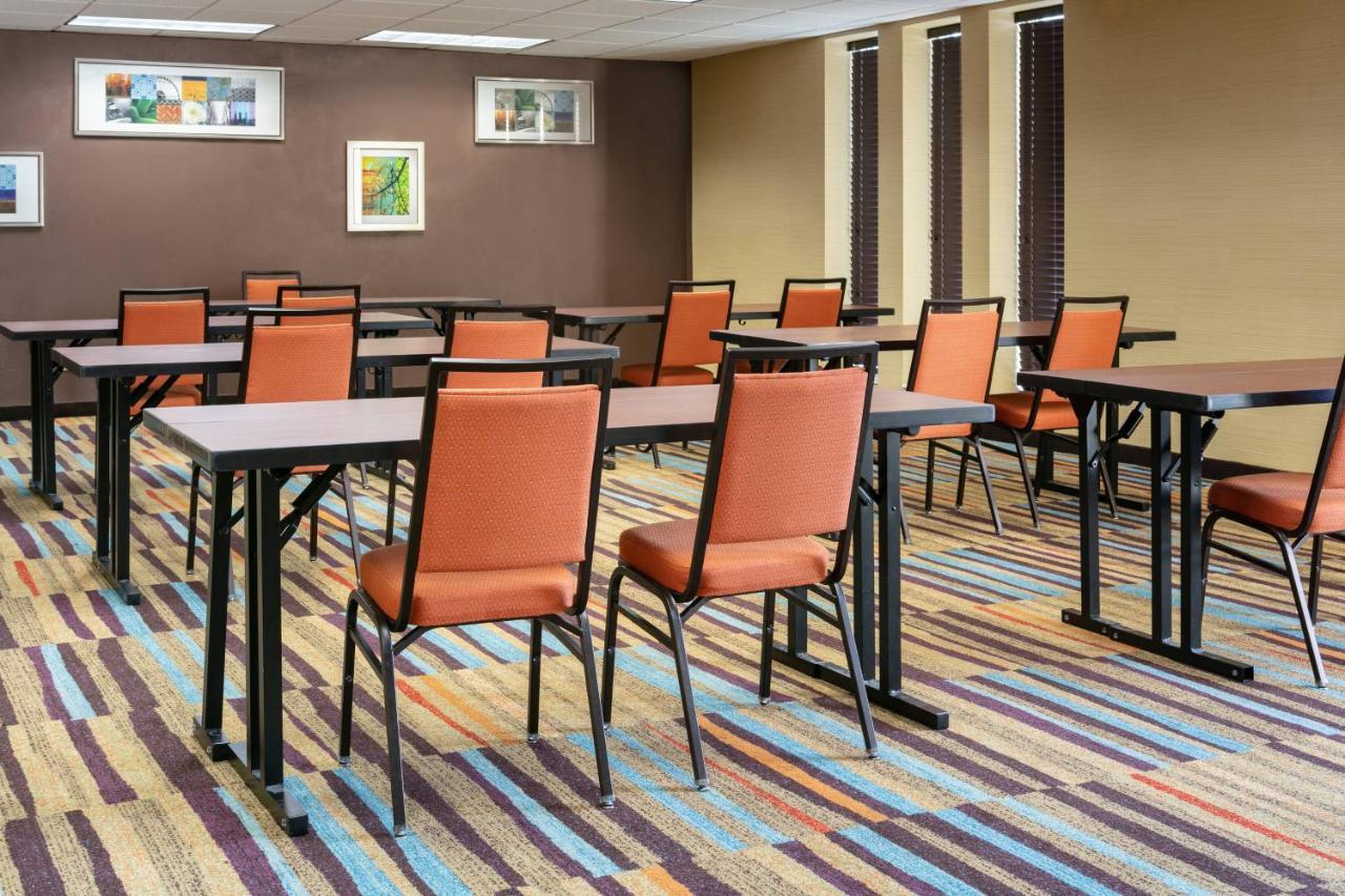Chester Inn & Suites Sharonville Exteriör bild